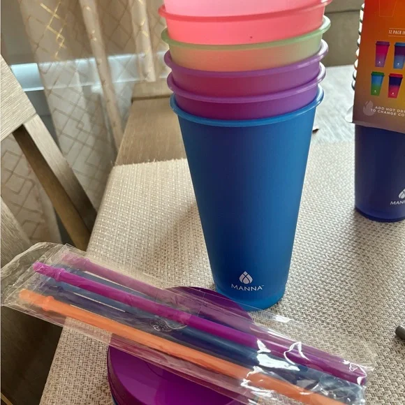 Color Changing cups - Picture 5 of 5